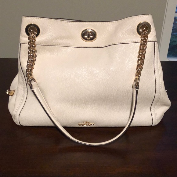 Coach turn lock purse - Picture 2 of 16